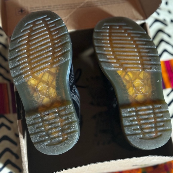 Dr. Martens Black Softy T Boots - Picture 4 of 5